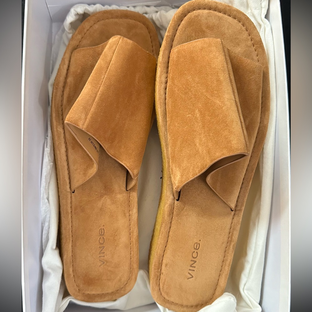 Brand New Vince Palley Sandals, Size 9, Tan